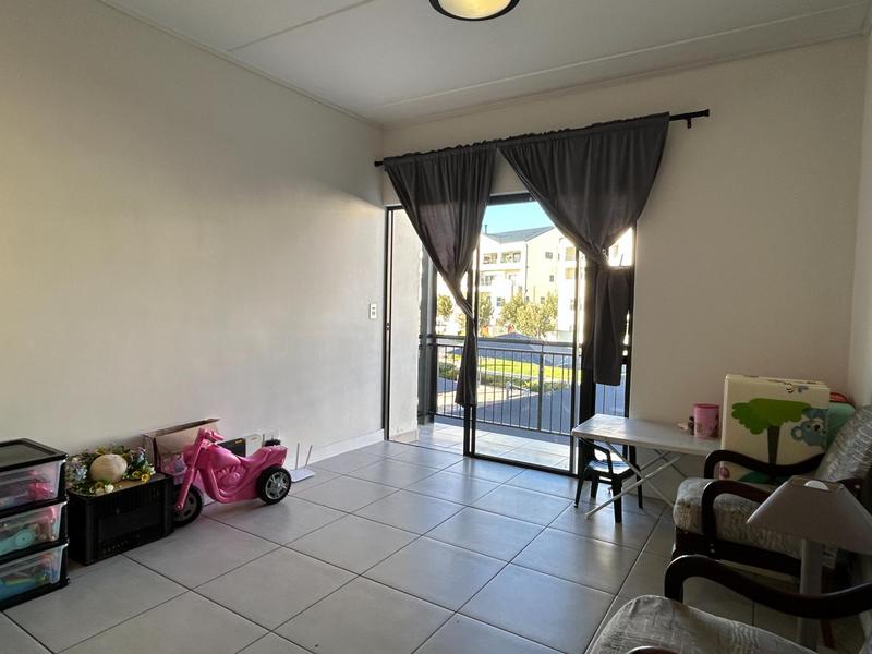 To Let 1 Bedroom Property for Rent in Sandown Western Cape